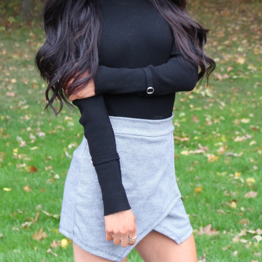 Soprano Micro Houndstooth Mini Skort | Size: S - Picture 2 of 10
